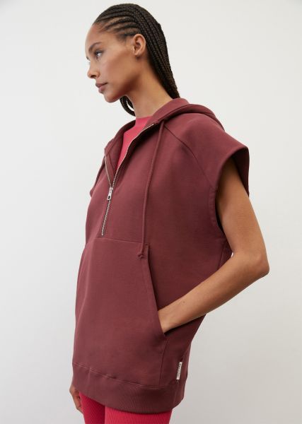 Women Deep Ruby Sweaters Elegant Sleeveless Oversized Sweatshirt Cape With A Zip Made From Blended Organic Cotton